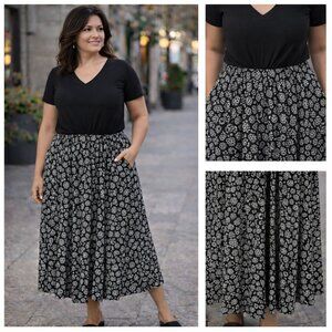 🌿Vintage Indira Floral Maxi Skirt – Boho Heritage Fall Layering Essential